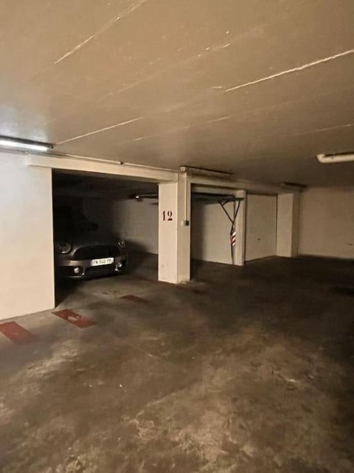 Charme Unique Terrasse & Parking Proche Metro